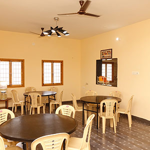 Ladies hostel with cheap and best price in Coimbatore near Kovaipudur Kuniyamuthur